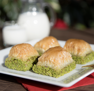 Dry Baklava with Pistachio little syrup - Thumbnail